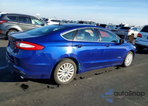 2015 Ford Fusion Se Hybrid z USA, uszkodzony, nr VIN 3FA6P0LU2FR195618